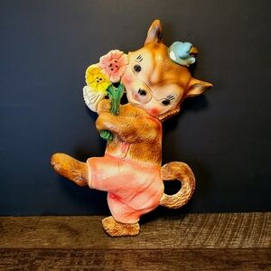 Chalkware Vintage Cat/Fox With Flowers And Shorts Hat Wall Decor Sculpture